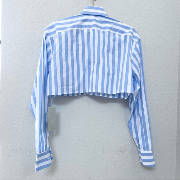 Woera Crop Button Up Light Top in Blue Stripe Size 0/ XS - Picture 4 of 7